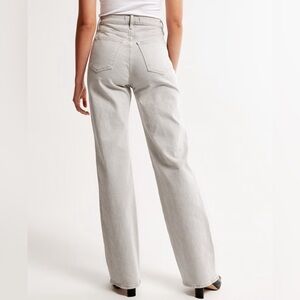 Abercrombie and Fitch “The 90s high rise relaxed” color icy grey length “short”